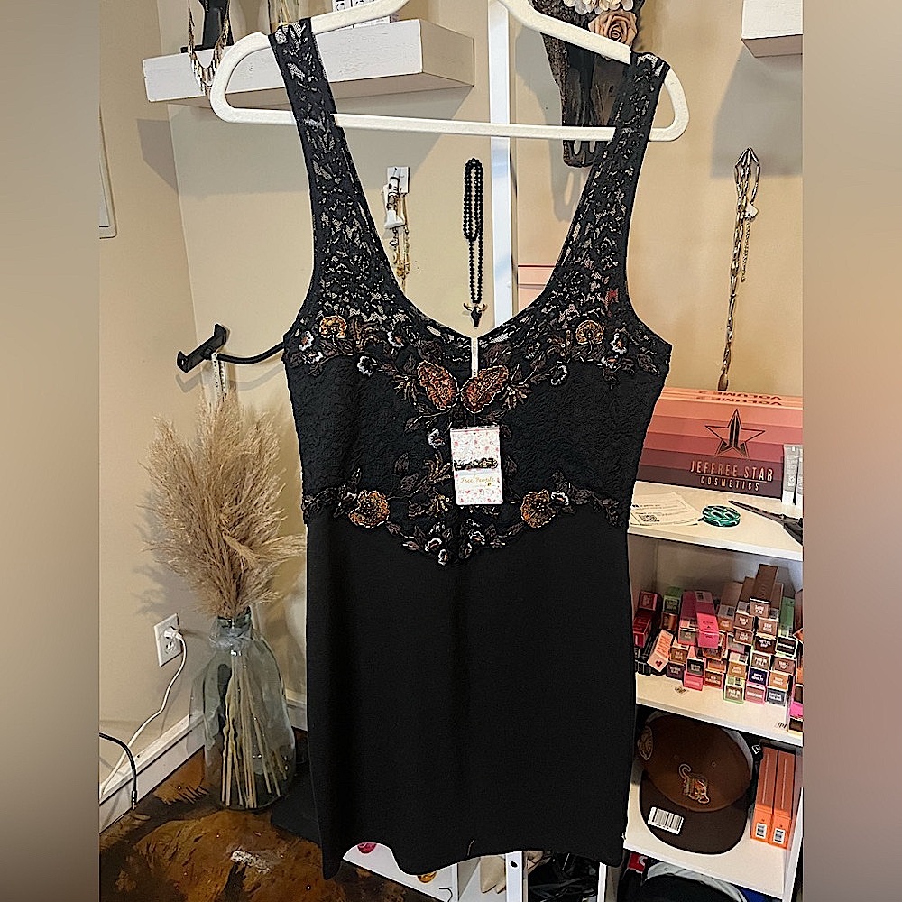 NWT Medium Free People Secrets of Eden Floral Embroidered Mini Dress - Picture 7 of 10